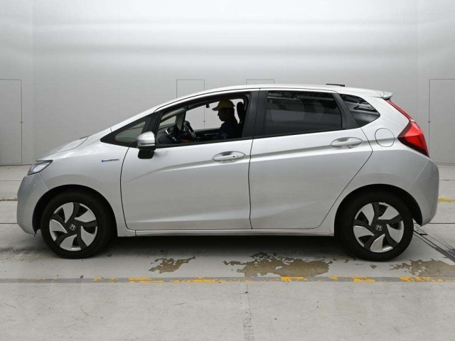 Honda FIT 2015 8595765-4