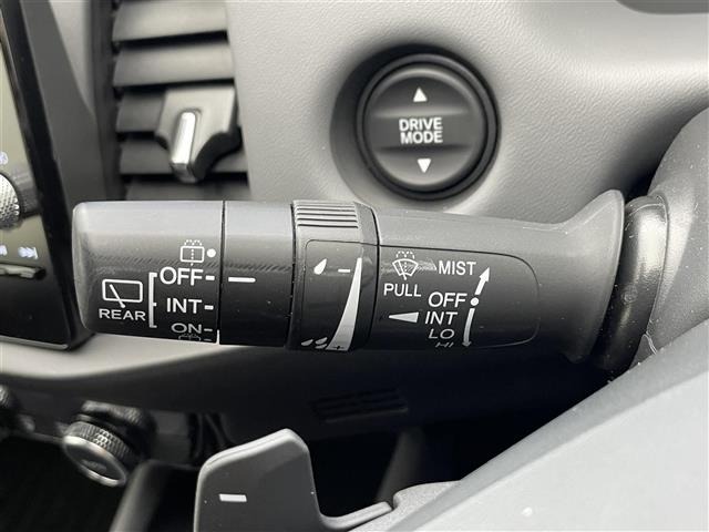 Honda FIT 2024 8595836-9