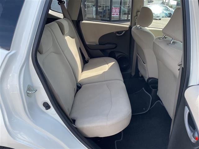 Honda FIT 2010 8595862-9