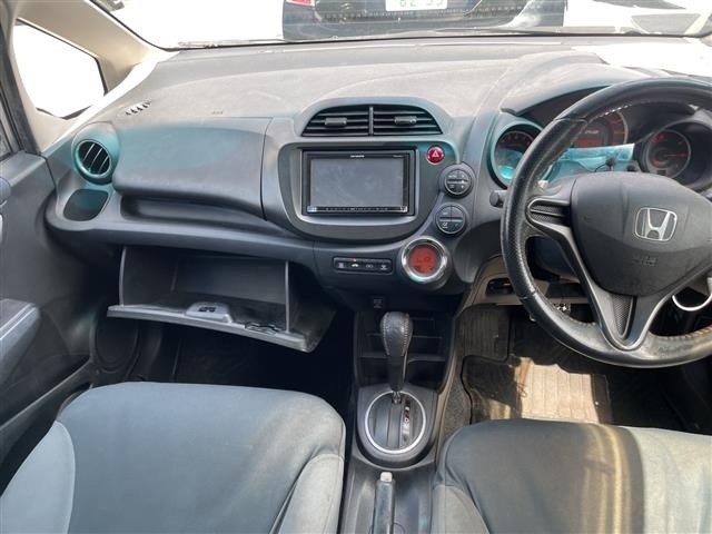 Honda FIT 2011 8595869-6