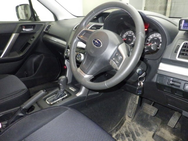Subaru FORESTER 2015 8595066-3