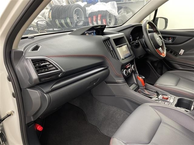 Subaru FORESTER 2024 8595228-6