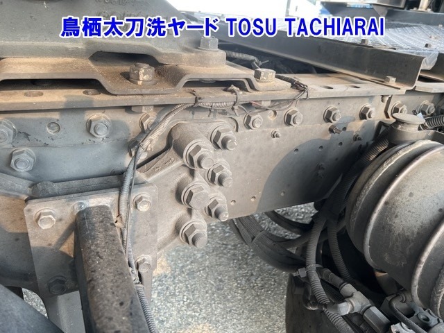 Isuzu GIGA 2015 8587070-17