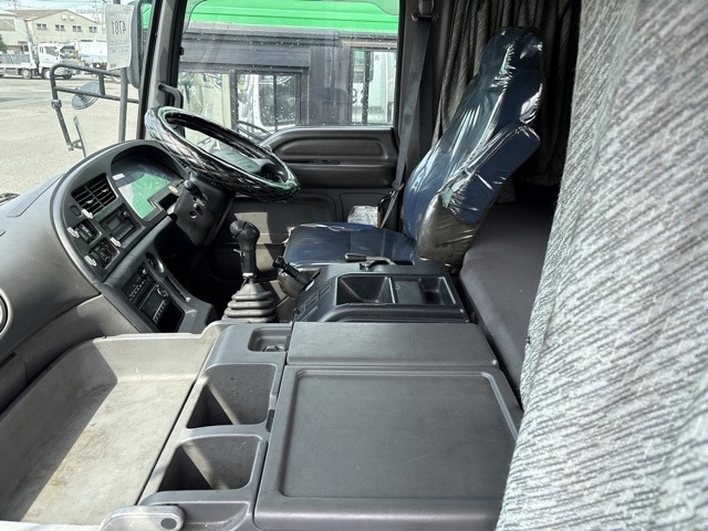Isuzu GIGA 2012 8587124-5