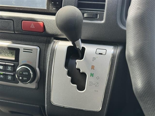 Toyota HIACE COMMUTER 2020 8596124-15