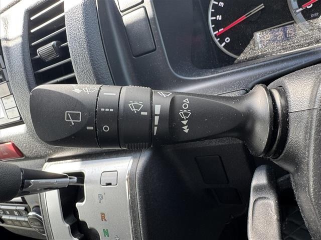 Toyota HIACE COMMUTER 2020 8596124-30