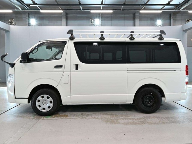 Toyota HIACE VAN 2023 8593701-4