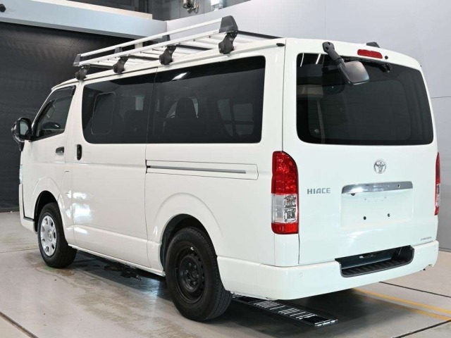 Toyota HIACE VAN 2023 8593701-6