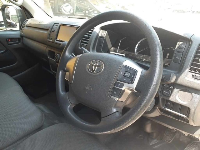 Toyota HIACE VAN 2023 8593701-9