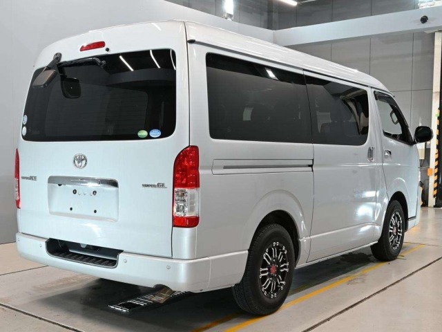 Toyota HIACE VAN 2018 8593733-1