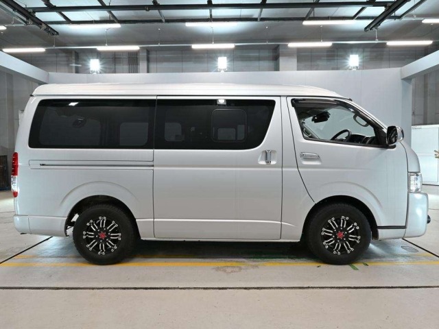 Toyota HIACE VAN 2018 8593733-3