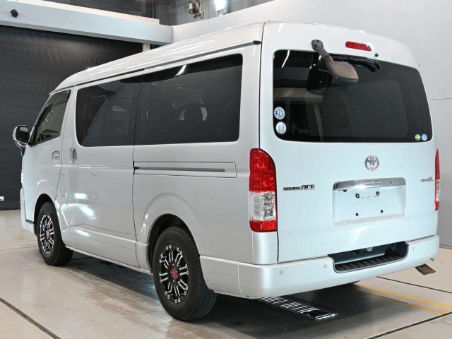 Toyota HIACE VAN 2018 8593733-6