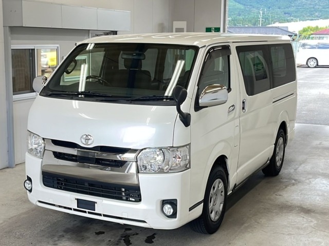 Toyota HIACE VAN 2019 8593741-0