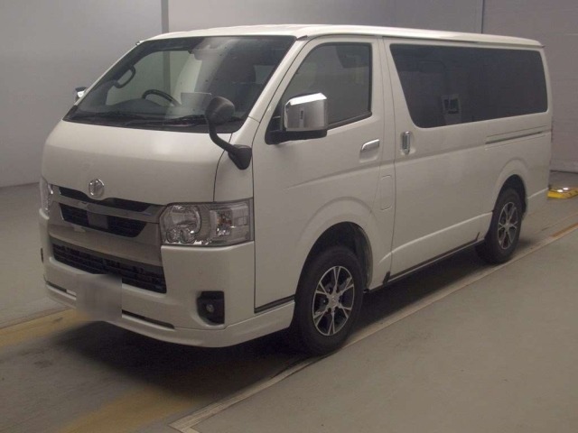 Toyota HIACE VAN 2026 8593751-0