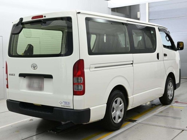 Toyota HIACE VAN 2021 8593798-1