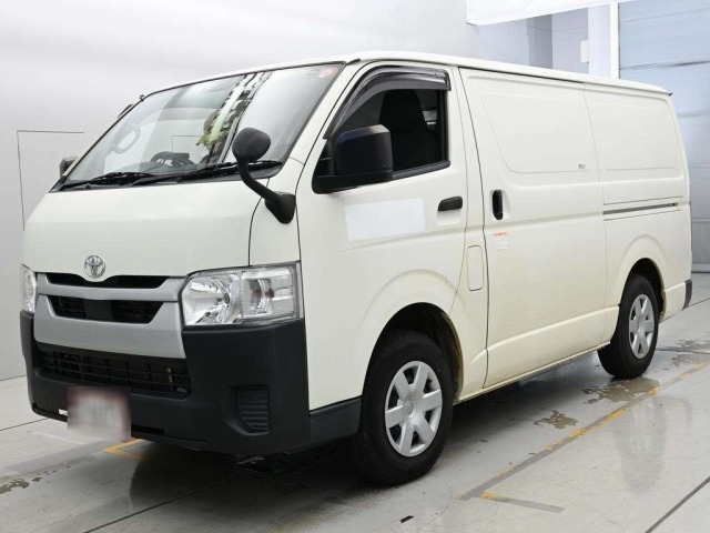 Toyota HIACE VAN 2021 8593812-0