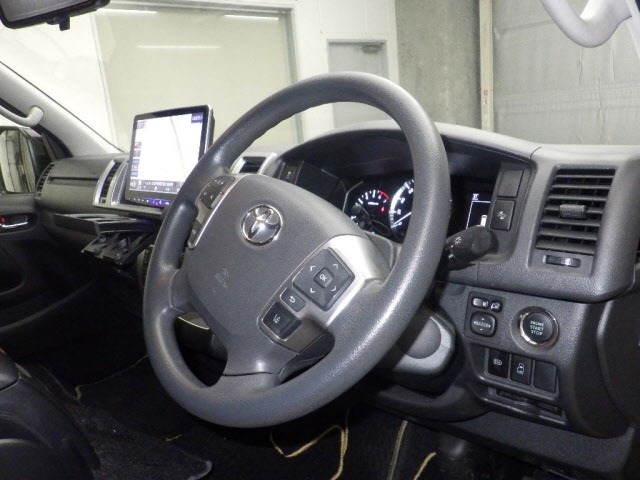 Toyota HIACE WAGON 2023 8595047-3