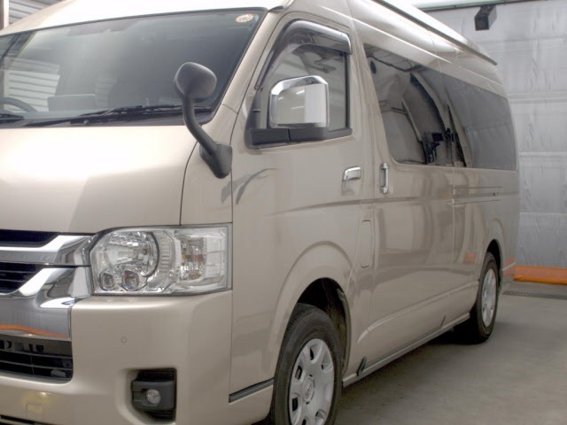 Toyota HIACE WAGON 2023 8595047-4