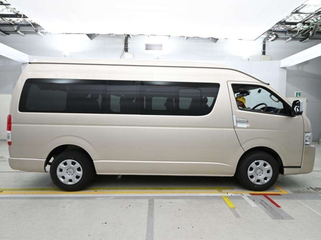 Toyota HIACE WAGON 2025 8595056-3