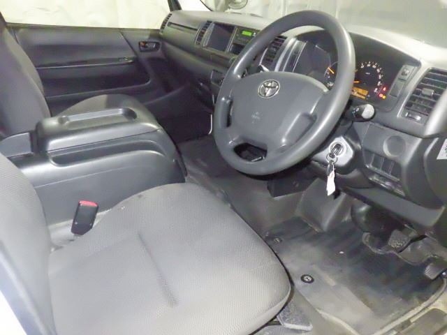 Toyota HIACE WAGON 2016 8595057-3