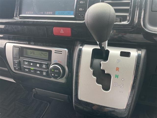 Toyota HIACE WAGON 2015 8595098-21