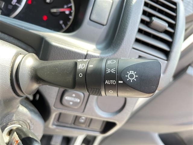 Toyota HIACE WAGON 2014 8595099-1