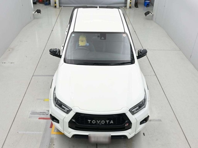 Toyota HILUX 2022 8595007-7
