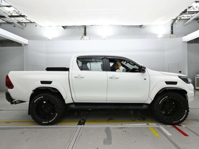 Toyota HILUX 2022 8595008-3