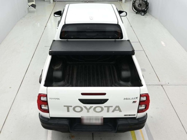 Toyota HILUX 2022 8595008-8