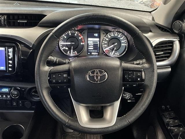 Toyota HILUX 2022 8595022-9