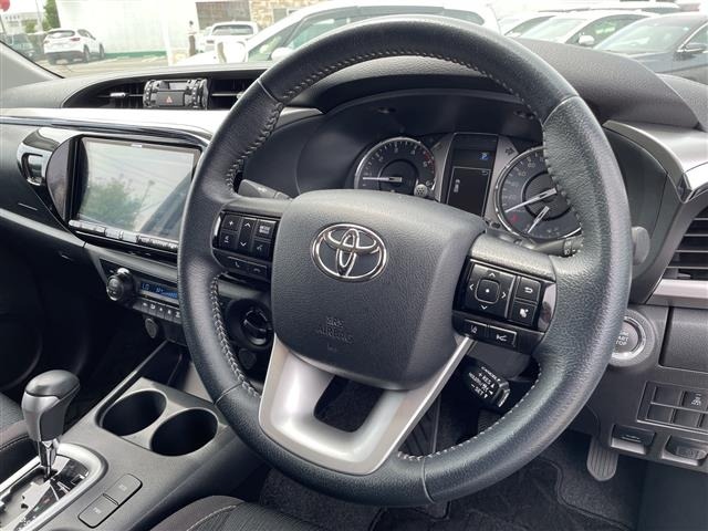 Toyota HILUX 2023 8595030-11