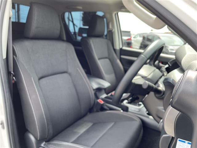 Toyota HILUX 2023 8595030-2