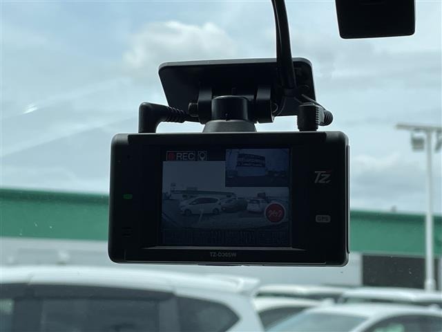 Toyota HILUX 2023 8595030-21