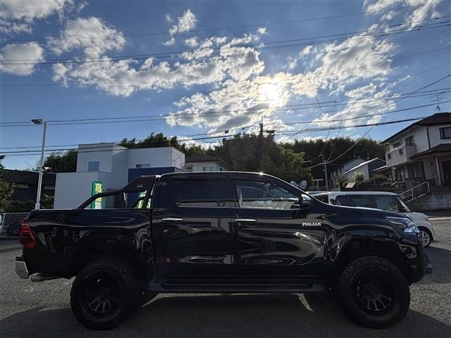 Toyota HILUX 2022 8595031-22