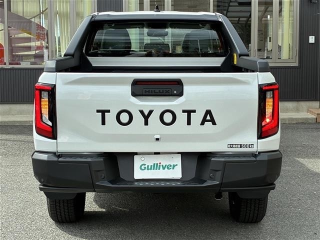 Toyota HILUX 2026 8595032-17