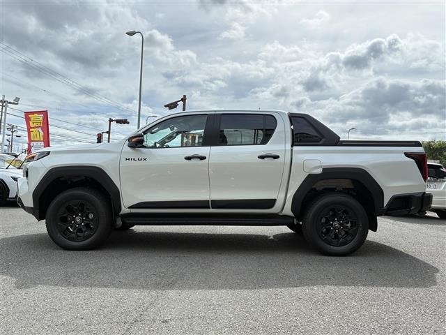 Toyota HILUX 2026 8595032-21