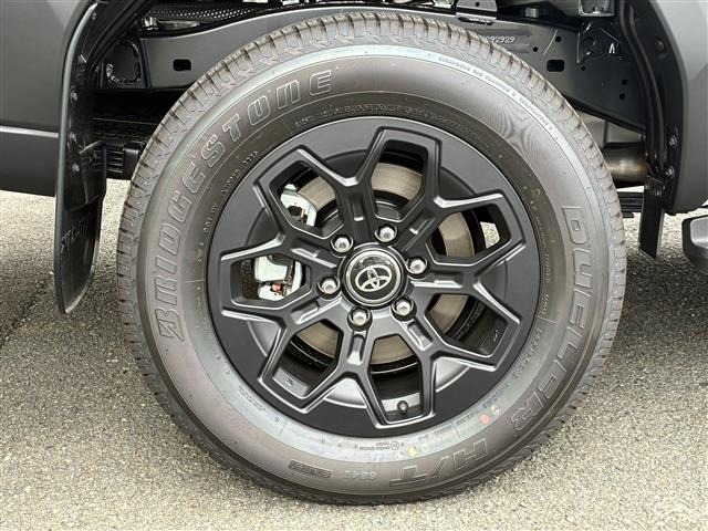 Toyota HILUX 2026 8595032-3