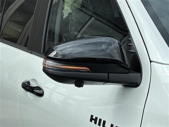 Toyota HILUX 2026 8595032-8