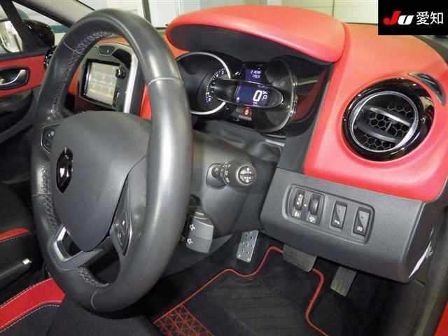 Renault LUTECIA 2016 8594700-5