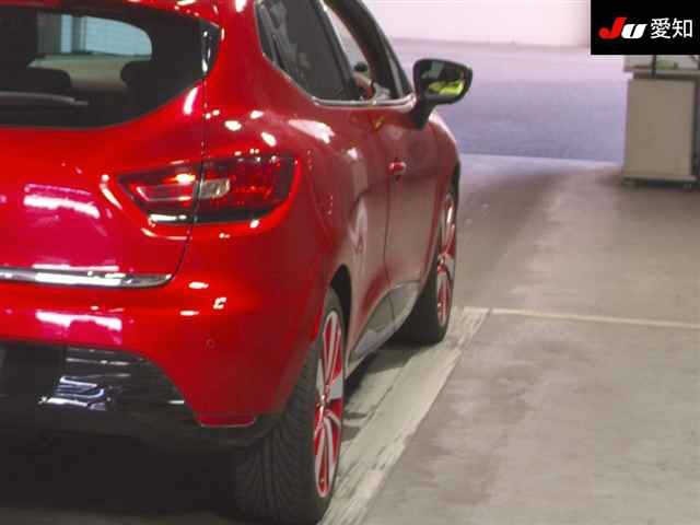 Renault LUTECIA 2016 8594700-8