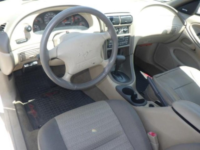 Ford MUSTANG 1999 8589802-3