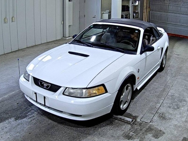Ford MUSTANG 1999 8589802-4