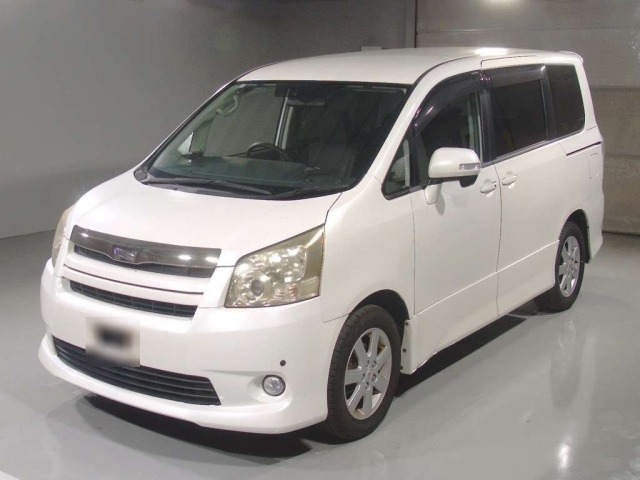 Toyota NOAH 2007 8588627-0