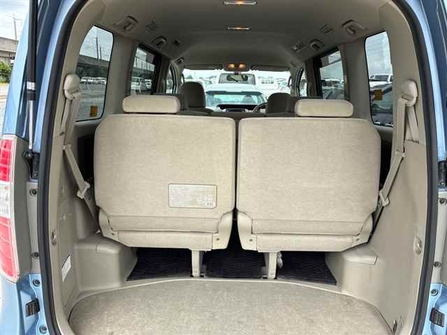 Toyota NOAH 2007 8588631-10