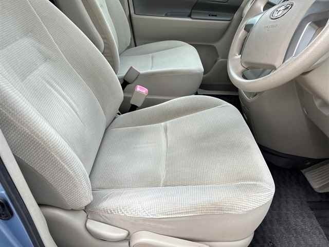 Toyota NOAH 2007 8588631-7