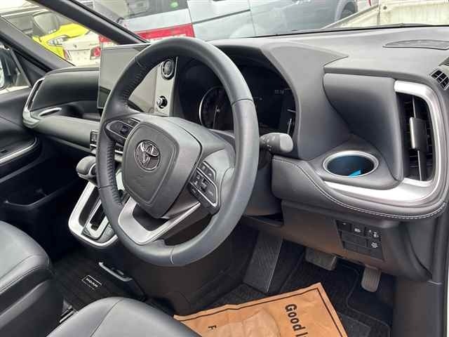 Toyota NOAH 2024 8588633-3