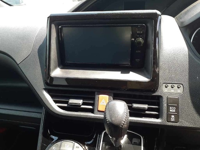Toyota NOAH 2016 8588654-12