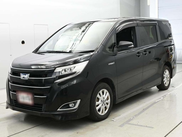 Toyota NOAH 2017 8588656-0