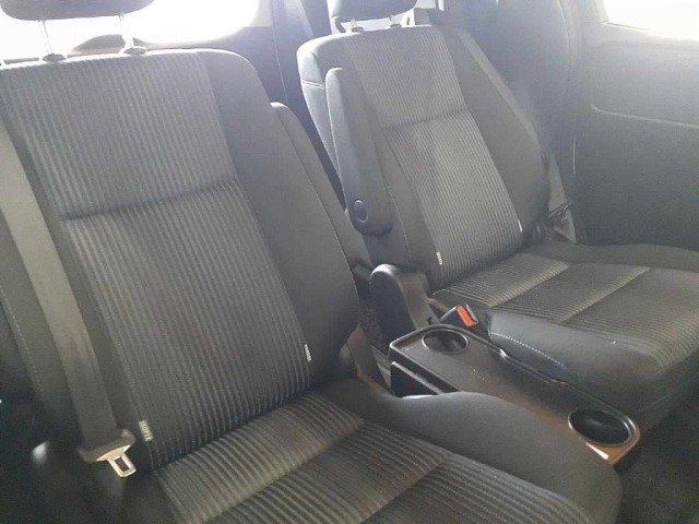 Toyota NOAH 2015 8588657-11