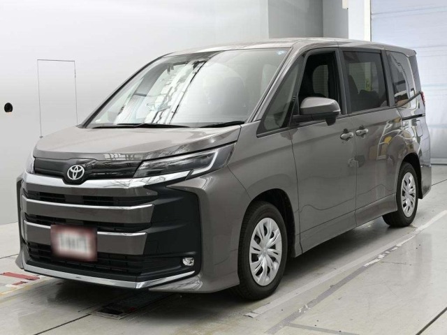 Toyota NOAH 2026 8588658-0